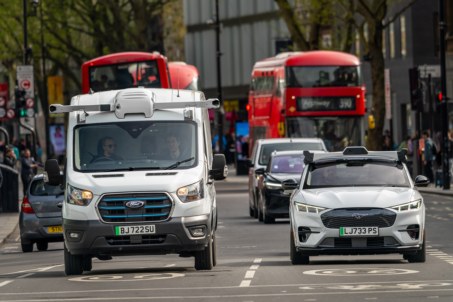 Wayve vehicles testing in a busy London street