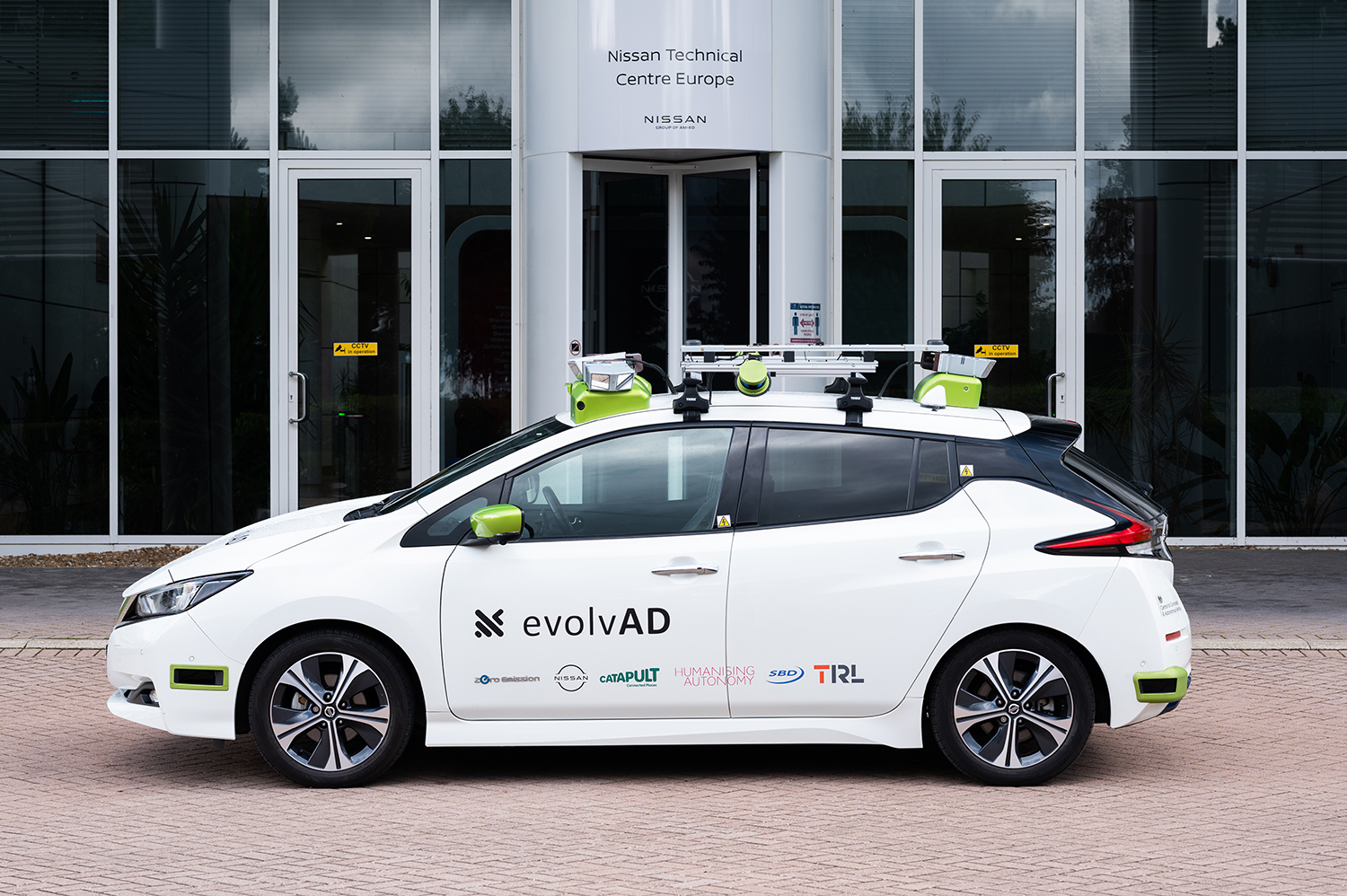 Nissan’s new self-driving car for the evolvAD project