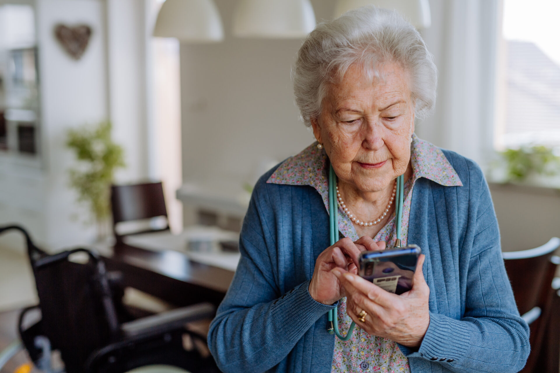 Freeing up clinicians’ time using AI