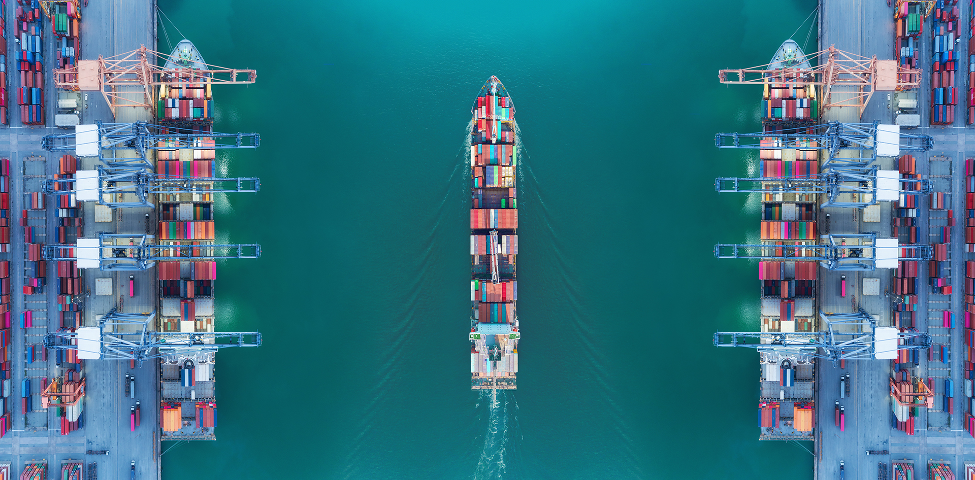 Quantum in smart shipping caf&eacute; series